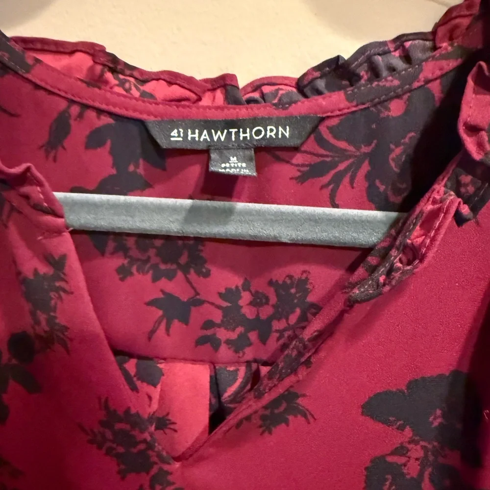 Ladies 41 Hawthorne brand blouse in pristine condition, size petite medium - Picture 3 of 6